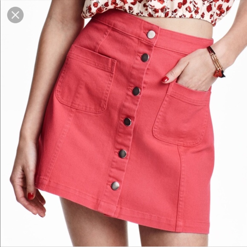 Coral high waisted button up H&M skirt